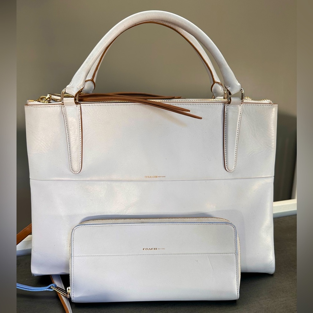 Coach Borough edgepaint bag & wallet White camel